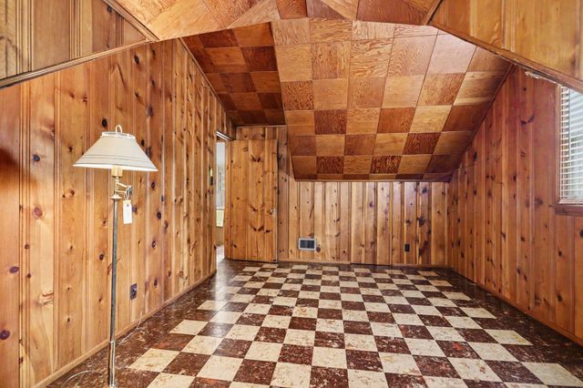 2703 Greenwood Avenue, Trail Creek, IN 46360