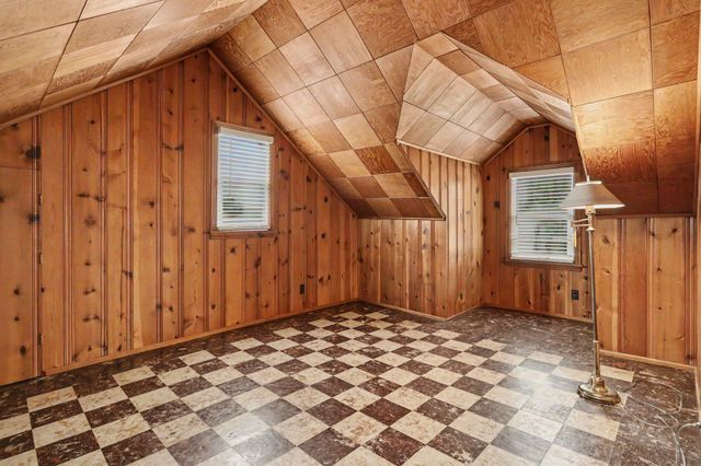 2703 Greenwood Avenue, Trail Creek, IN 46360