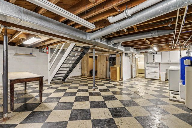 2703 Greenwood Avenue, Trail Creek, IN 46360