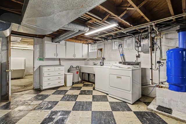 2703 Greenwood Avenue, Trail Creek, IN 46360