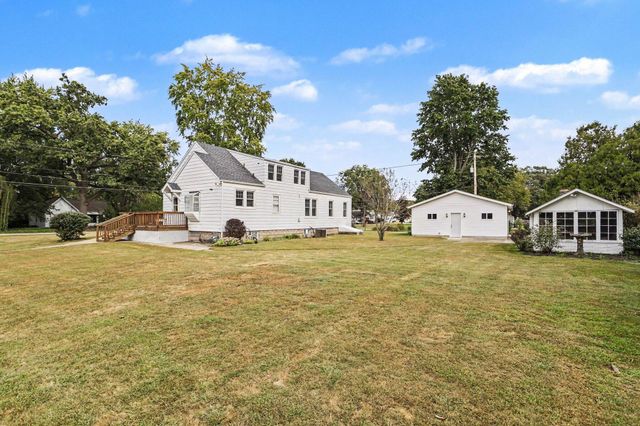 2703 Greenwood Avenue, Trail Creek, IN 46360