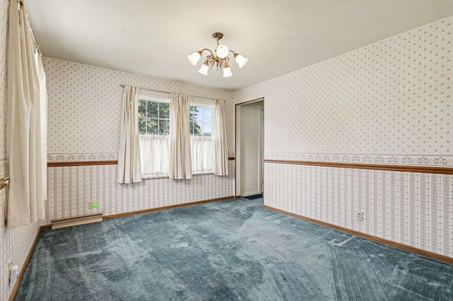 2703 Greenwood Avenue, Trail Creek, IN 46360