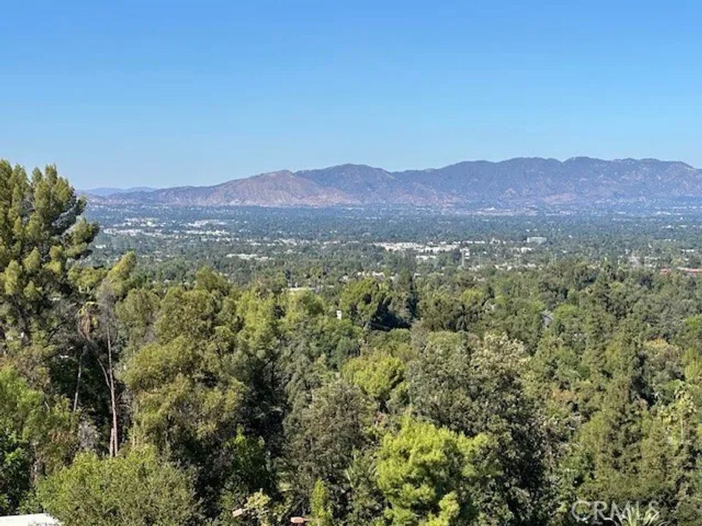 4631 Caritina, Tarzana, CA 90356