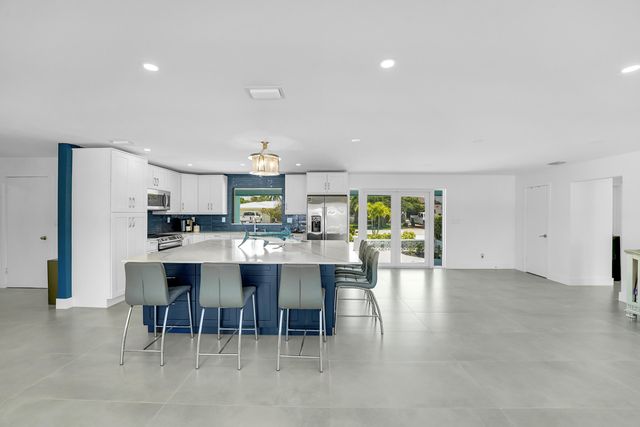 3431 NE 26th Avenue, Lighthouse Point, FL 33064