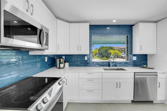 3431 NE 26th Avenue, Lighthouse Point, FL 33064