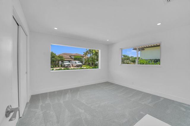 3431 NE 26th Avenue, Lighthouse Point, FL 33064