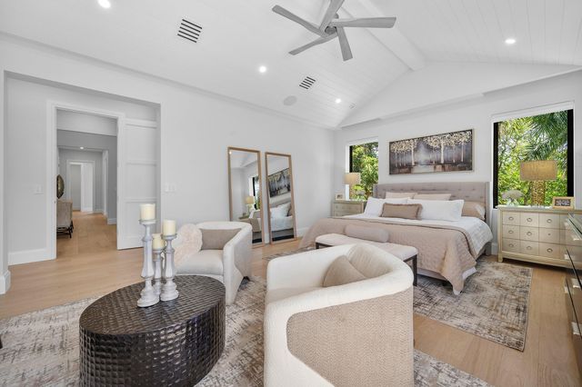 731 SE 4TH Avenue, Delray Beach, FL 33483