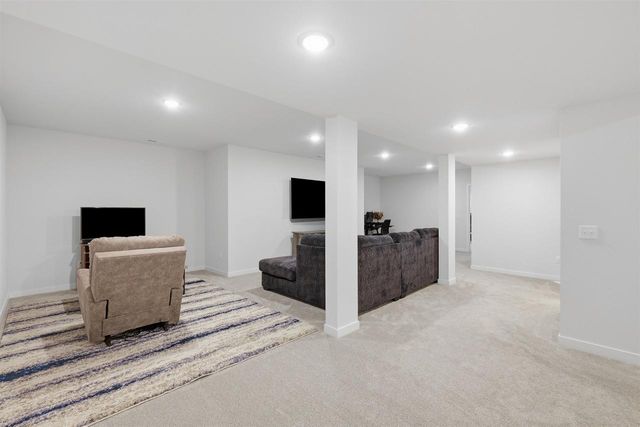 2224 Otteson Drive, Stoughton, WI 53589