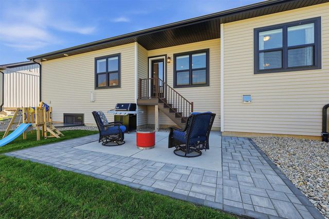 2224 Otteson Drive, Stoughton, WI 53589