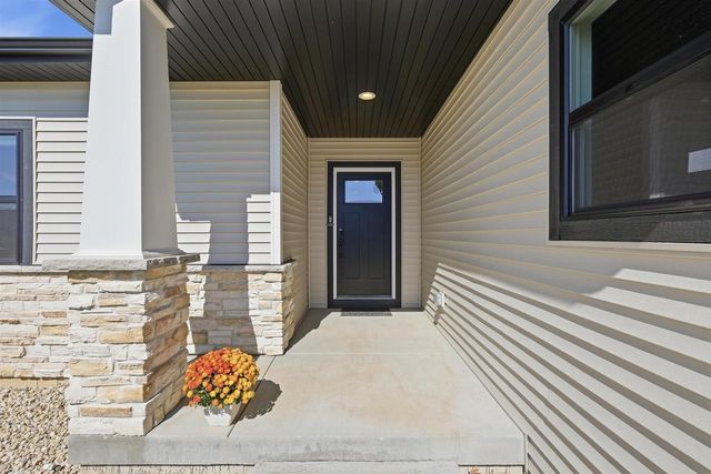2224 Otteson Drive, Stoughton, WI 53589