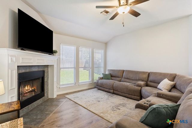 709 Bighorn Drive, Harker Heights, TX 76548