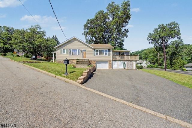 1 Clark St, Mine Hill Twp., NJ 07803