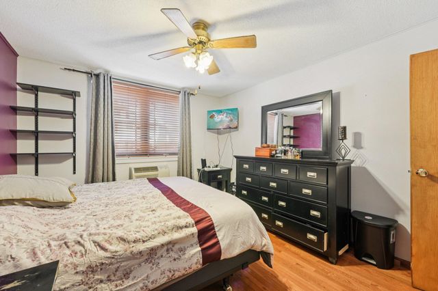 2500 Blaisdell Avenue 211, Minneapolis, MN 55404