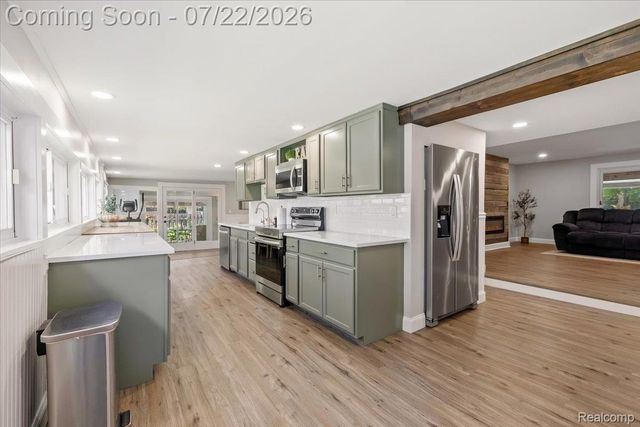 16036 Worden Road, Groveland Township, MI 48442
