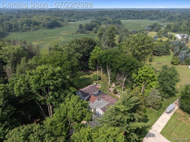 16036 Worden Road, Groveland Township, MI 48442