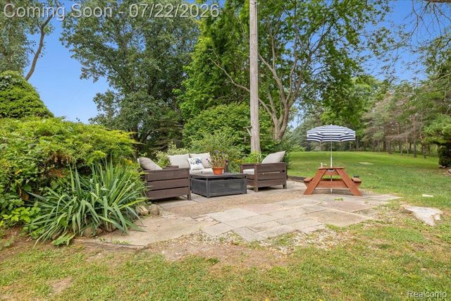 16036 Worden Road, Groveland Township, MI 48442