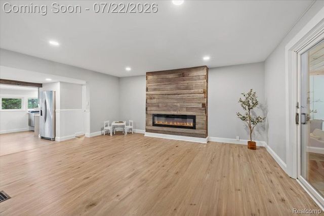 16036 Worden Road, Groveland Township, MI 48442