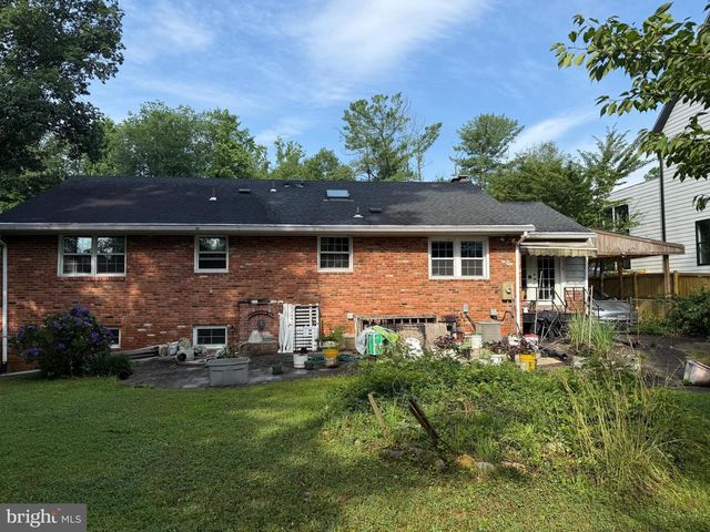 1917 GREAT FALLS ST, Mclean, VA 22101