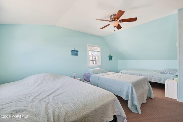 59 Jeffrey Drive, Manahawkin, NJ 08050