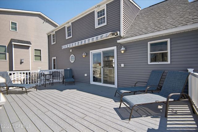 59 Jeffrey Drive, Manahawkin, NJ 08050
