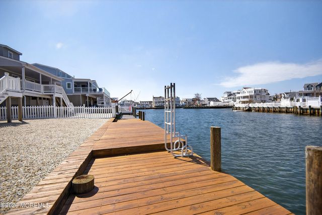 59 Jeffrey Drive, Manahawkin, NJ 08050