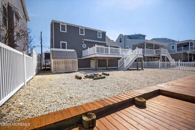 59 Jeffrey Drive, Manahawkin, NJ 08050