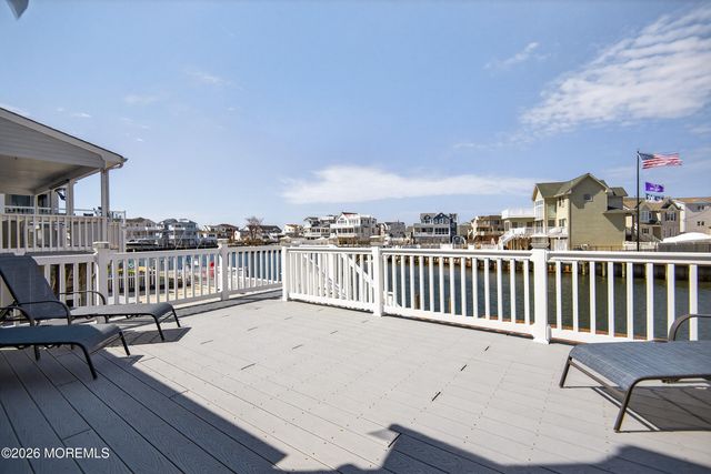59 Jeffrey Drive, Manahawkin, NJ 08050