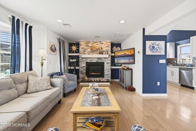 59 Jeffrey Drive, Manahawkin, NJ 08050