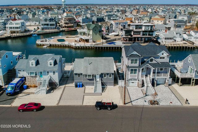 59 Jeffrey Drive, Manahawkin, NJ 08050