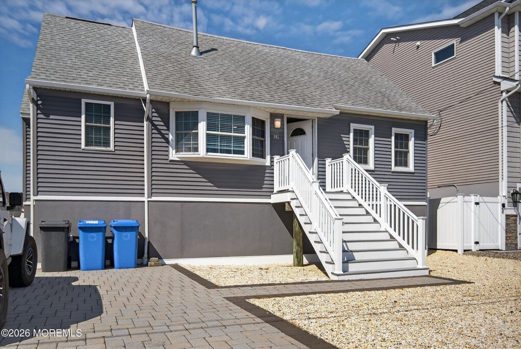 59 Jeffrey Drive, Manahawkin, NJ 08050
