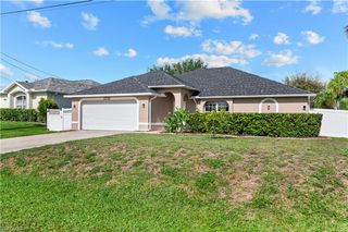 1418 SW 11th PL, Cape Coral, FL 33991