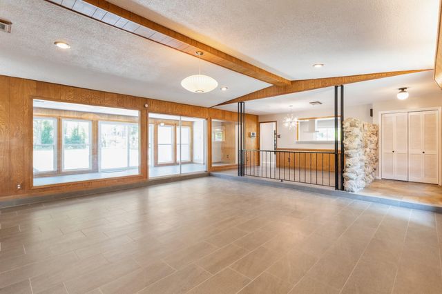 9106 Bonhomme Road, Houston, TX 77074