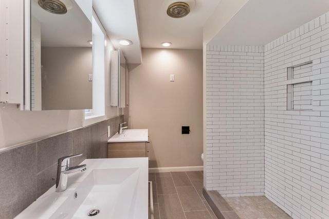 9106 Bonhomme Road, Houston, TX 77074