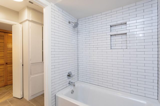 9106 Bonhomme Road, Houston, TX 77074