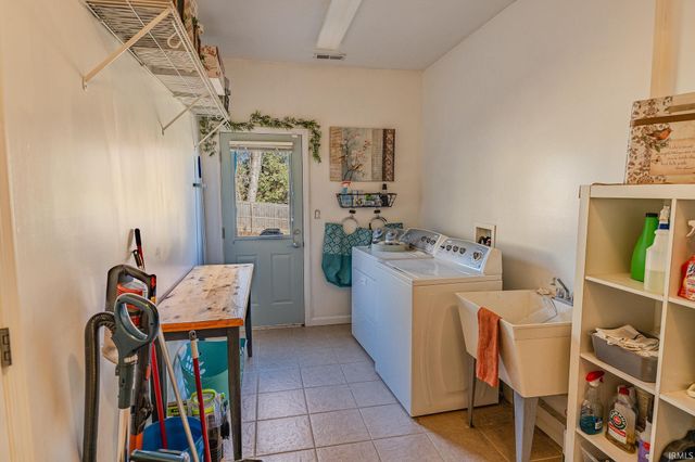 2532 Yeoman Lane, West Lafayette, IN 47906