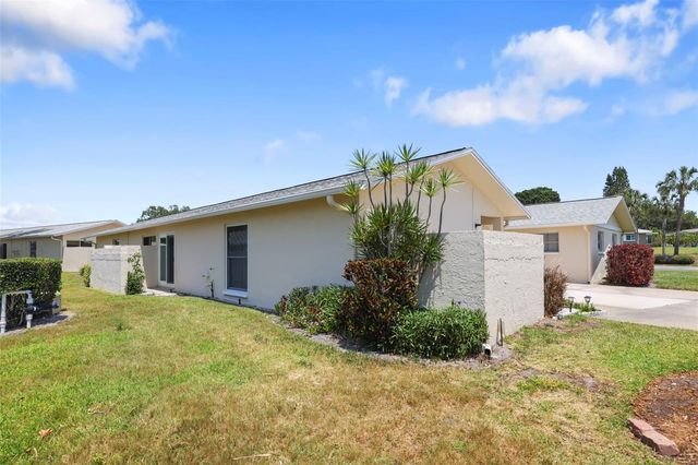2740 HIGHLANDS BOULEVARD D, Palm Harbor, FL 34684