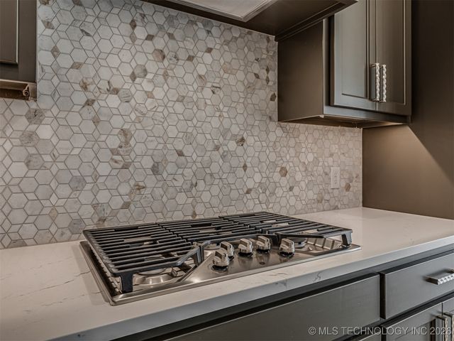 16302 S 89th Avenue E, Bixby, OK 74008