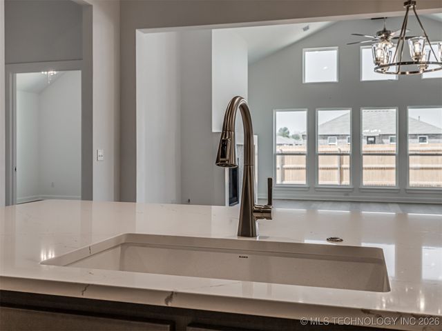 16302 S 89th Avenue E, Bixby, OK 74008