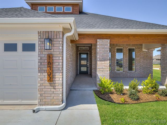 16302 S 89th Avenue E, Bixby, OK 74008