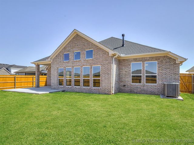 16302 S 89th Avenue E, Bixby, OK 74008