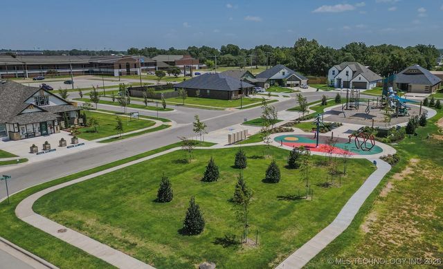 16302 S 89th Avenue E, Bixby, OK 74008