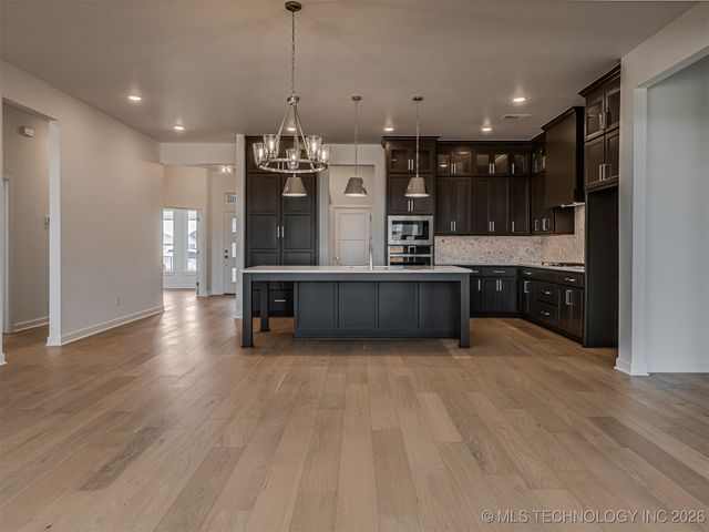 16302 S 89th Avenue E, Bixby, OK 74008