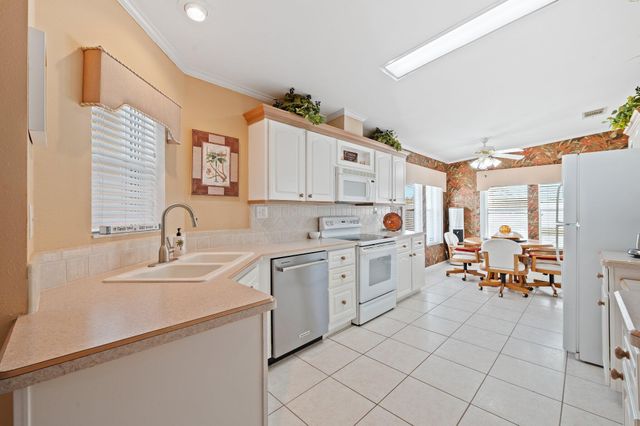 6005 Daiquiri Bay, Boynton Beach, FL 33436
