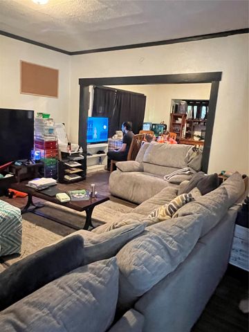 1816 E 14th Street, Des Moines, IA 50316