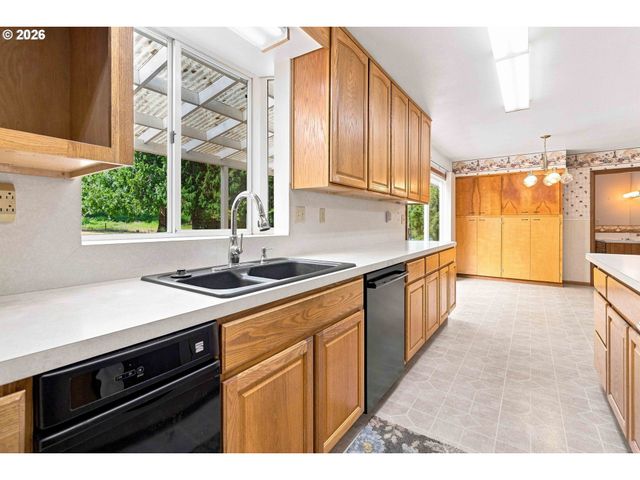 2500 HARRIS STREET Rd, Kelso, WA 98626