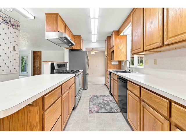 2500 HARRIS STREET Rd, Kelso, WA 98626