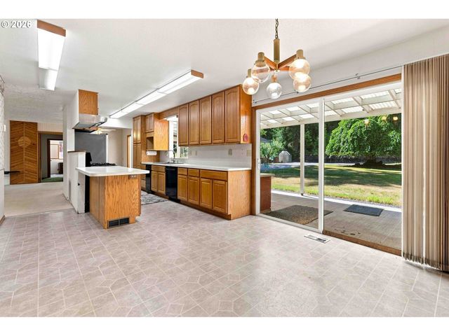 2500 HARRIS STREET Rd, Kelso, WA 98626