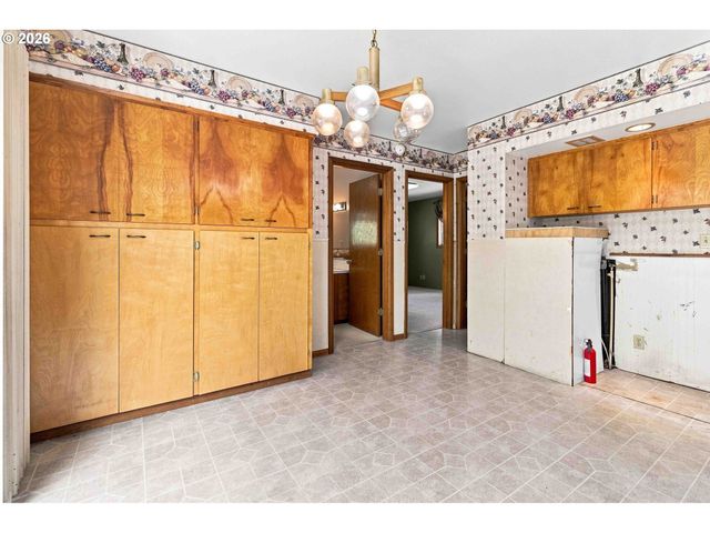 2500 HARRIS STREET Rd, Kelso, WA 98626