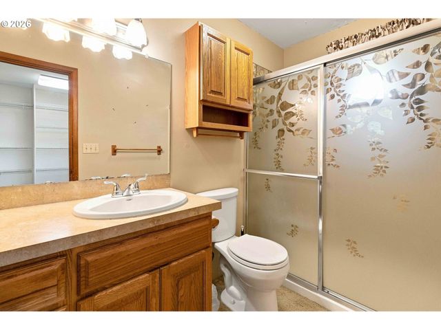 2500 HARRIS STREET Rd, Kelso, WA 98626