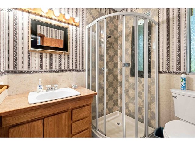 2500 HARRIS STREET Rd, Kelso, WA 98626